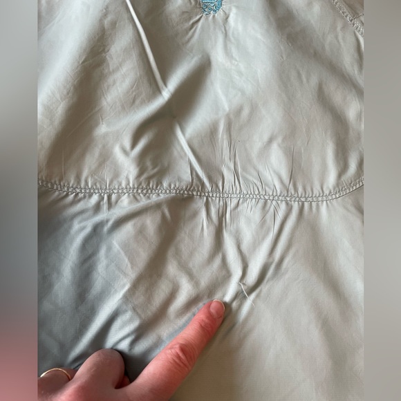 VGUC Medium Women’s Mountain Hardwear soft-shell/fleece-lined jacket, sage green - Picture 9 of 10